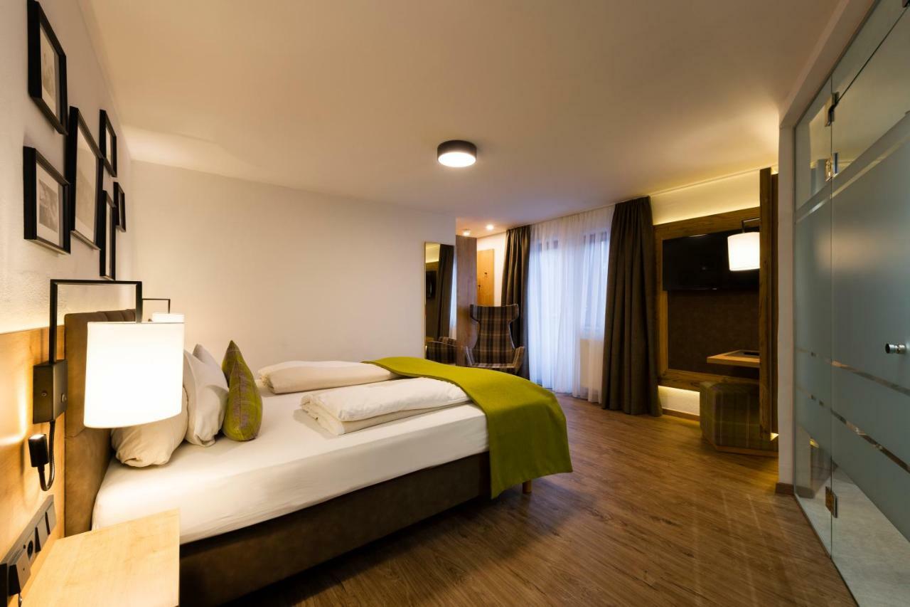 Hotel Brugger Fulpmes Exterior photo